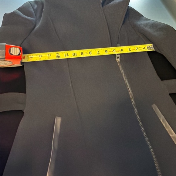 Mackage Black Wool Coat with Removable Down Insert & Leather Belt – Size SP - Picture 13 of 16